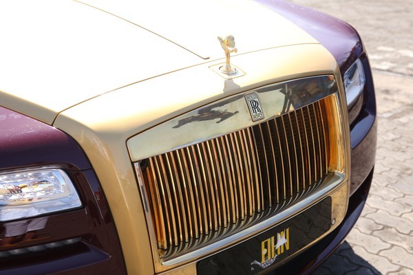 Dàn siêu xe 'khủng' của ca sĩ Đàm Vĩnh Hưng