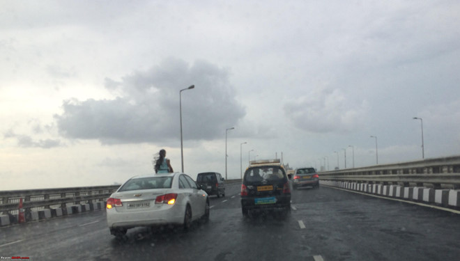 Tre em tho dau ra cua so troi, an hoa tu y thuc cua nguoi lon hinh anh 4