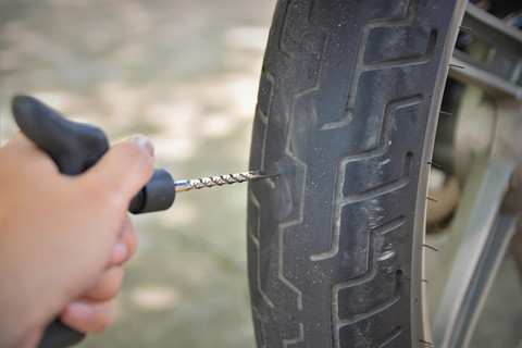 Xe may thung lop giua duong, xu ly nhu the nao? hinh anh 4