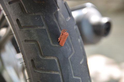 Xe may thung lop giua duong, xu ly nhu the nao? hinh anh 6