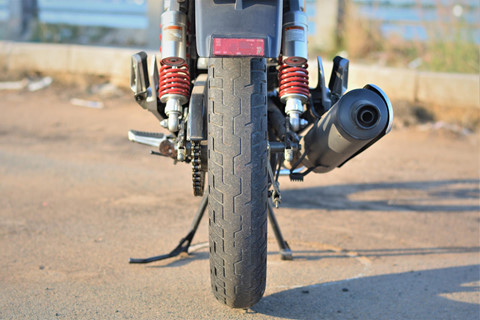 Xe may thung lop giua duong, xu ly nhu the nao? hinh anh 9