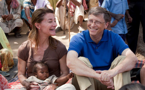 Melinda Gates nhận được lời đề nghị nhận nuôi 2 đứa trẻ từ một người phụ nữ Ấn Độ nghèo và đây là cách bà phản hồi