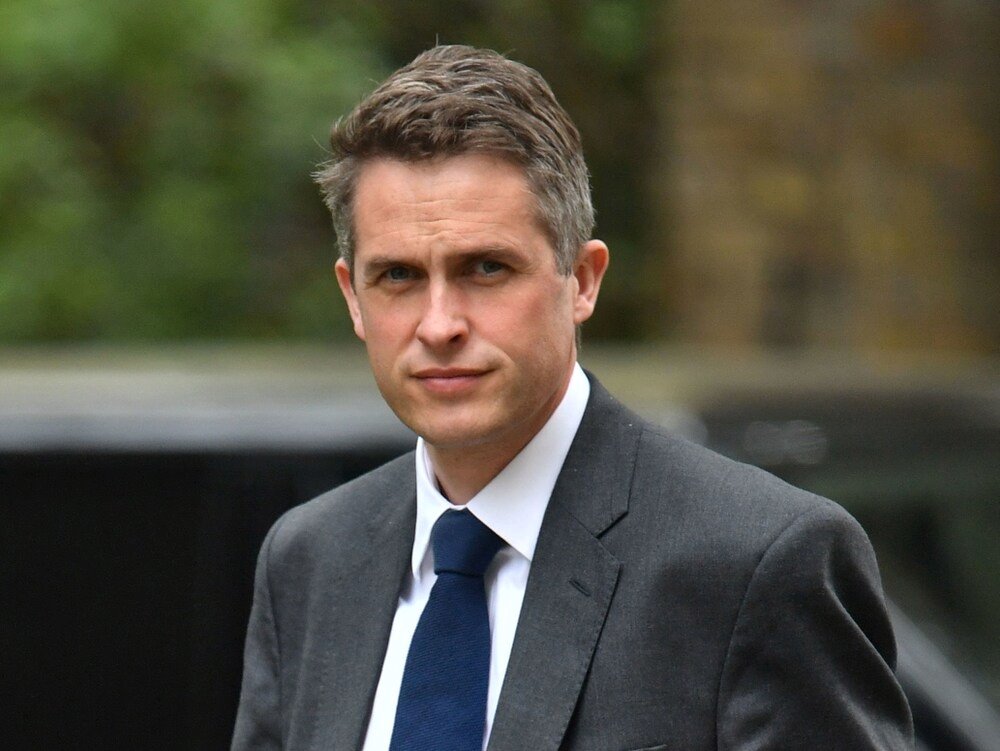 Bộ trưởng Quốc phòng Anh bị sa thải vì làm lộ bí mật về Huawei