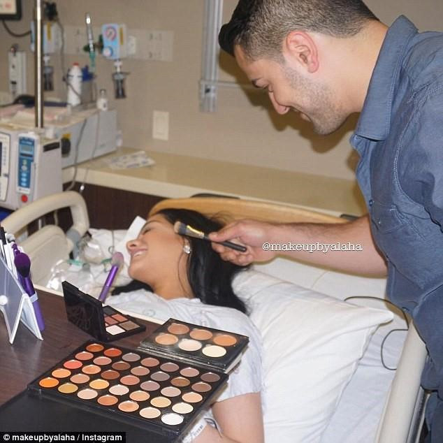 Cac ba me ro trao luu make up de co anh 'song ao' sau khi sinh hinh anh 7