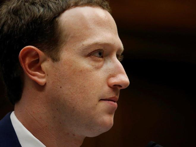 Mark Zuckerberg se khong the 'mot tay che ca bau troi' tai Facebook hinh anh 2 