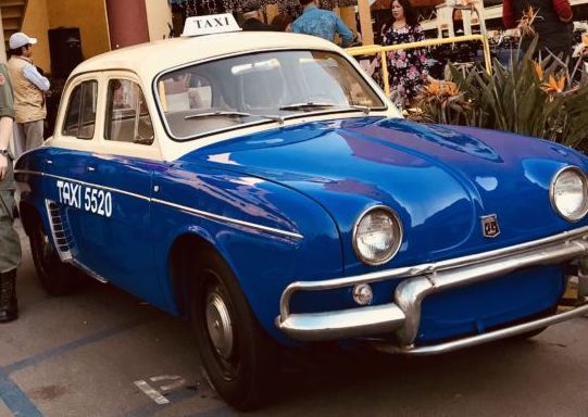 Dân Hưng Yên chơi Renault Dauphine đời 1956 định giá 400 triệu