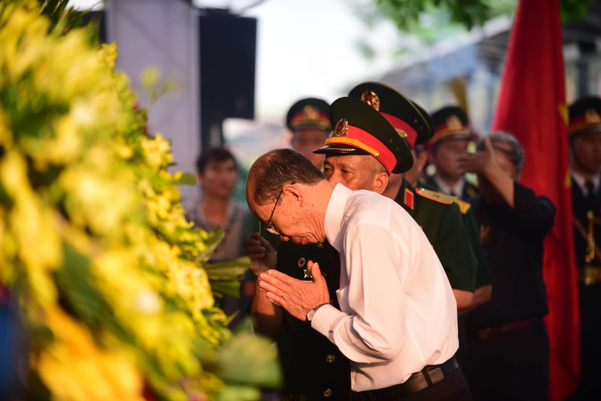 Phút bùi ngùi tiễn đưa Đại tướng Lê Đức Anh về đất mẹ