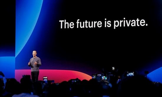 Nghịch lý Tự do cá nhân: Vì sao mọi người vẫn dùng Facebook dù biết dữ liệu bị xâm phạm?