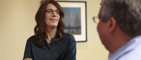 Dong ho 10 USD, dung lai tui tra loc va thoi quen chi tieu cua ty phu hinh anh 11