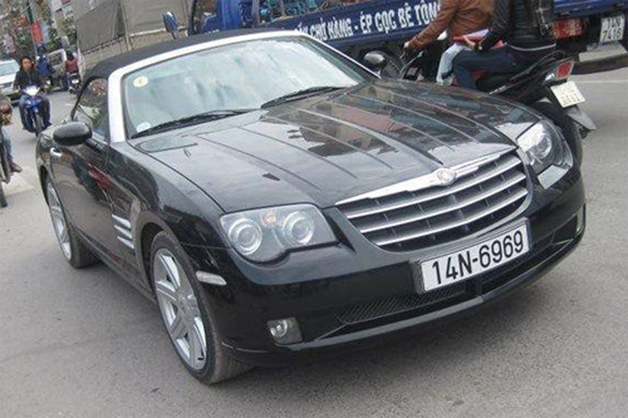 Choáng ngợp dàn siêu xe biển đẹp Quảng Ninh