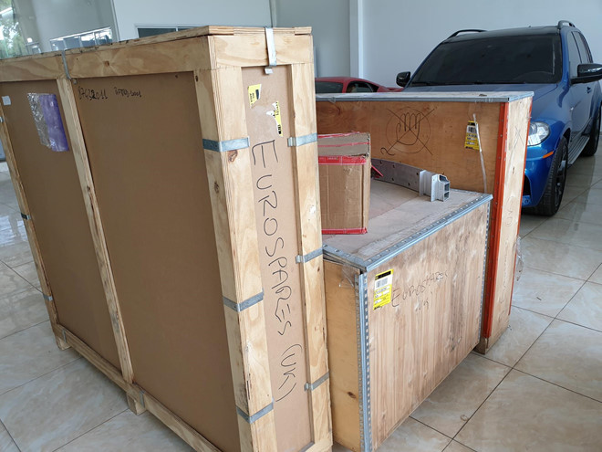 Sieu xe Ferrari 488 GTB cua ca si Tuan Hung sap tai xuat sau tai nan hinh anh 2