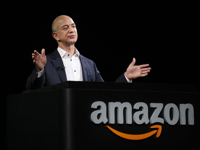 Trong 15 phut, ty phu Jeff Bezos kiem so tien mot nguoi My lam ca doi hinh anh 5