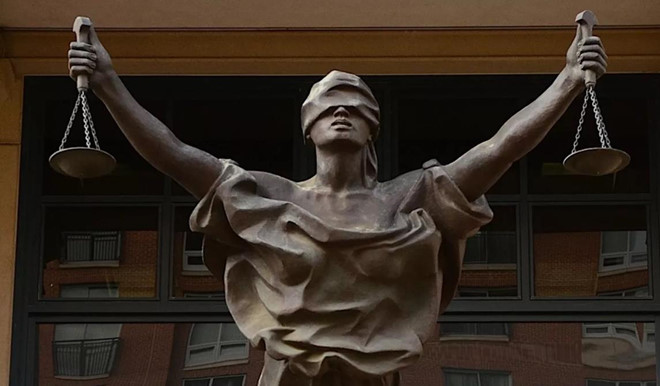 Cuop SIM dien thoai, 9 nguoi ngoi tu o My hinh anh 1