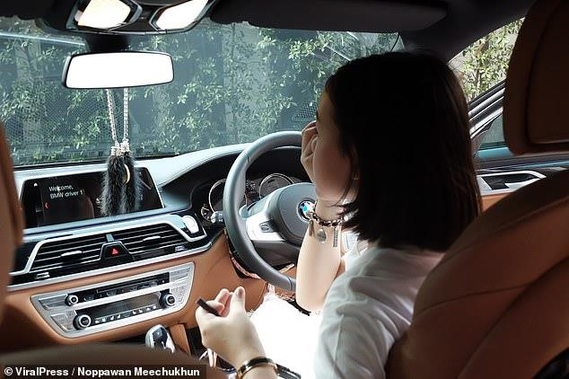 Vlogger Thai mua BMW 7 Series mung sinh nhat 12 tuoi hinh anh 6 