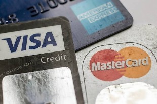 Vì sao thẻ Visa và MasterCard không thể và không nên vào thị trường Trung Quốc?