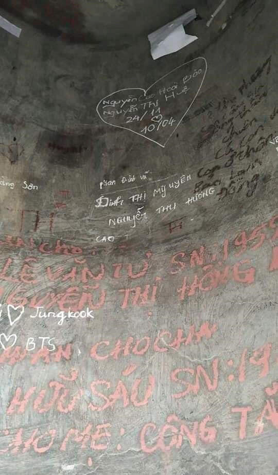 Nhung hinh anh di tich, khu du lich bi ve bay xau xi hinh anh 7