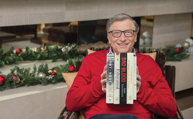 Trong 100 phut, Bill Gates kiem tien bang nguoi khac cat luc ca doi hinh anh 9