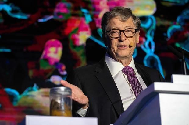 Trong 100 phut, Bill Gates kiem tien bang nguoi khac cat luc ca doi hinh anh 11