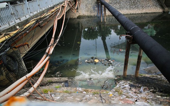 Chỉ 3 ngày làm bay mùi hôi sông Tô Lịch: Công nghệ Nhật sẽ đặt dưới đáy sông là gì? - Ảnh 1.