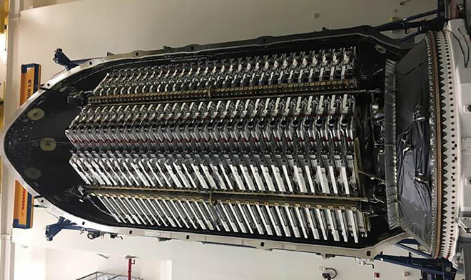 Elon Musk muon giet chet cap quang va thay bang luoi Internet hinh anh 2