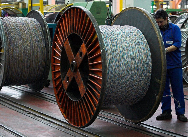 Elon Musk muon giet chet cap quang va thay bang luoi Internet hinh anh 3