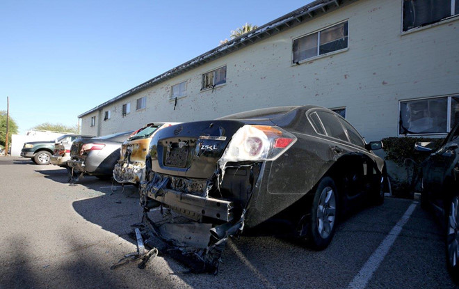 Troi nang nong toi muc tan chay, bien dang ca oto hinh anh 5