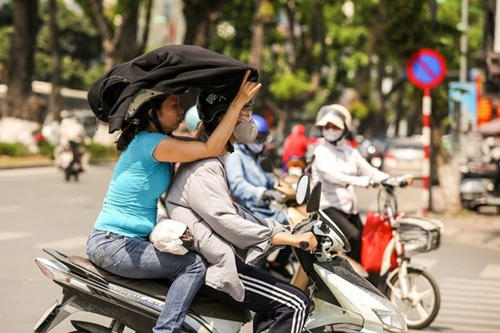 Tại sao nắng nóng kéo dài ở Việt Nam?