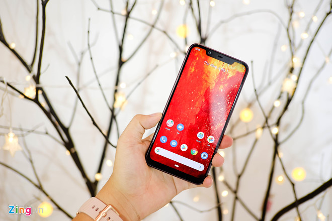 Loat smartphone tam trung man hinh lon dang chu y tai VN hinh anh 6
