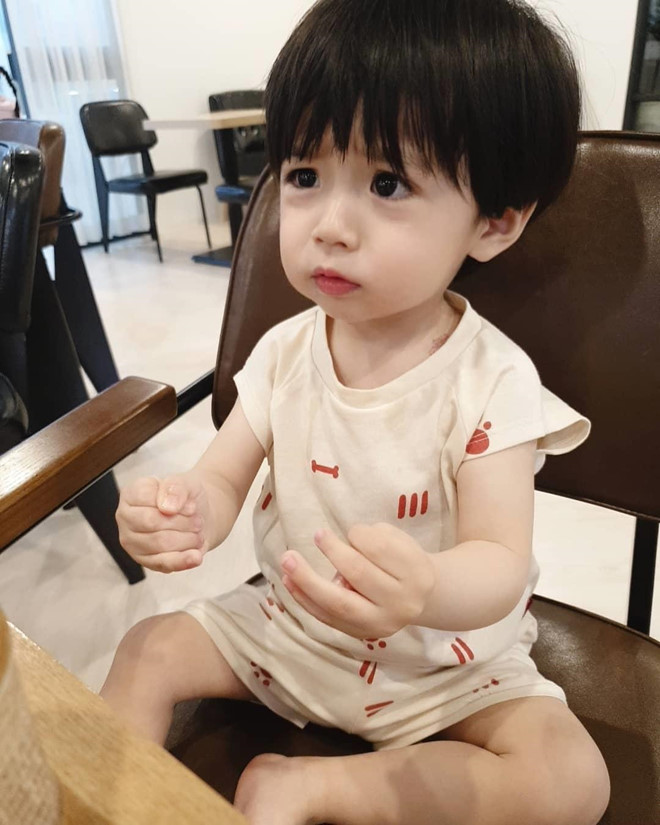 Be trai Han Quoc dang yeu, tro thanh ngoi sao quang cao tren mang hinh anh 5