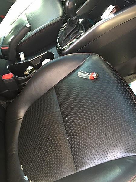 Những vật dụng 'chết người' gây nổ trong ô tô dưới trời 40 độ