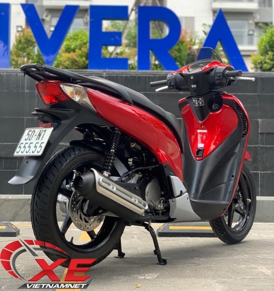 Bộ ba Honda SH biển lục quý 5 giá 2 tỷ của dân chơi Sài Gòn