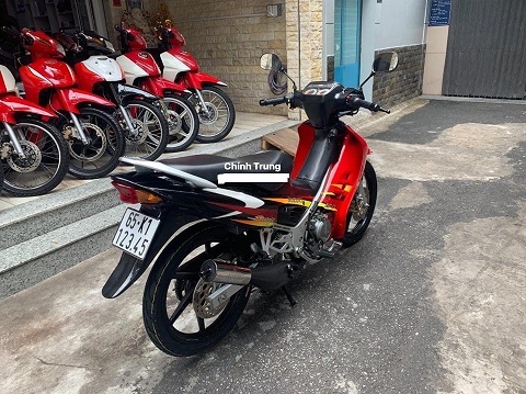 Không chỉ ngũ quý, xe máy biển số sảnh giá khủng không kém