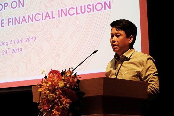 Viettel, VinaPhone đủ điền kiện cấp dịch vụ chuyển tiền qua tài khoản di động | Những rắc rối khi nhà mạng cho phép chuyển tiền qua điện thoại