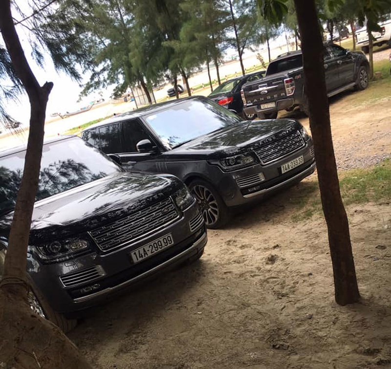 Choáng ngợp dàn siêu xe biển đẹp Quảng Ninh