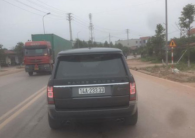 Choáng ngợp dàn siêu xe biển đẹp Quảng Ninh