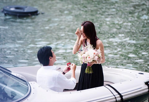 Nguoi tre Singapore chi bao cho dich vu cau hon hinh anh 2