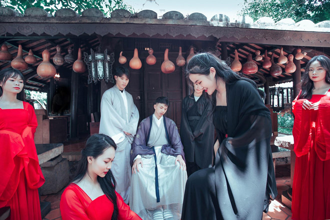 Tap the lop chi gan 20 trieu cho bo anh ky yeu cover MV 'Anh oi o lai' hinh anh 8