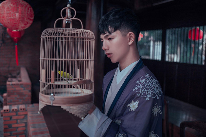 Tap the lop chi gan 20 trieu cho bo anh ky yeu cover MV 'Anh oi o lai' hinh anh 11