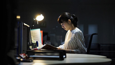 Van hoa lam viec ‘996’ vat kiet suc luc nguoi tre Trung Quoc hinh anh 1