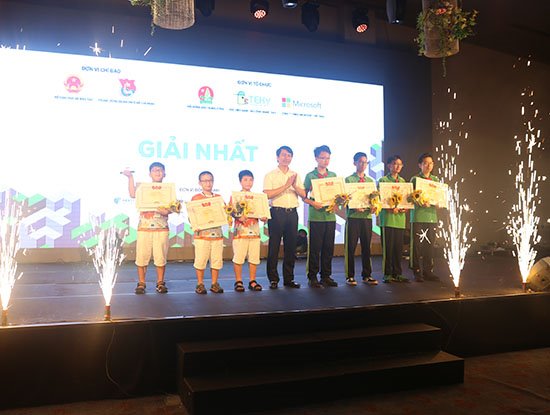 Học sinh Hà Nội giành giải Nhất cuộc thi Tài năng công nghệ nhí năm đầu tiên