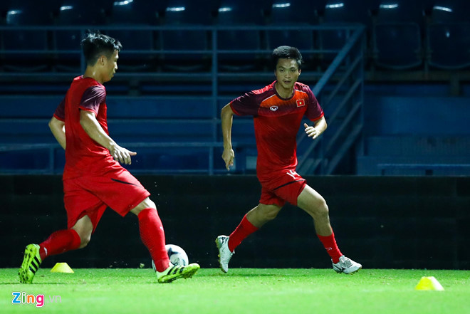 Tuyen Viet Nam danh bai Thai Lan bang ban thang o phut bu gio hinh anh 12