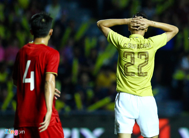 Tuyen Viet Nam danh bai Thai Lan bang ban thang o phut bu gio hinh anh 25