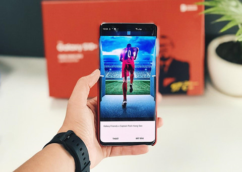 Chi tiet Galaxy S10+ phien ban Park Hang-seo cho fan bong da Viet Nam hinh anh 4