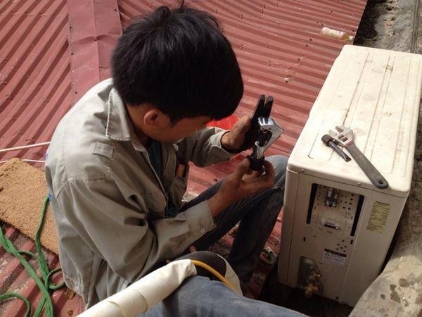 Vạch trần 3 cách moi tiền của thợ sửa điều hòa, cẩn thận kẻo mất tiền oan