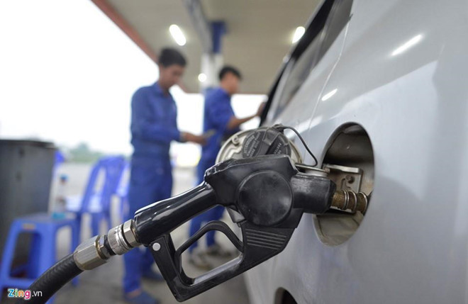 Xu ly the nao khi oto, xe may do nham xang gia, xang ban? hinh anh 2