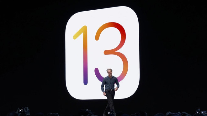 iOS 13 doi dau Android Q - Google that thu truoc Apple hinh anh 1 