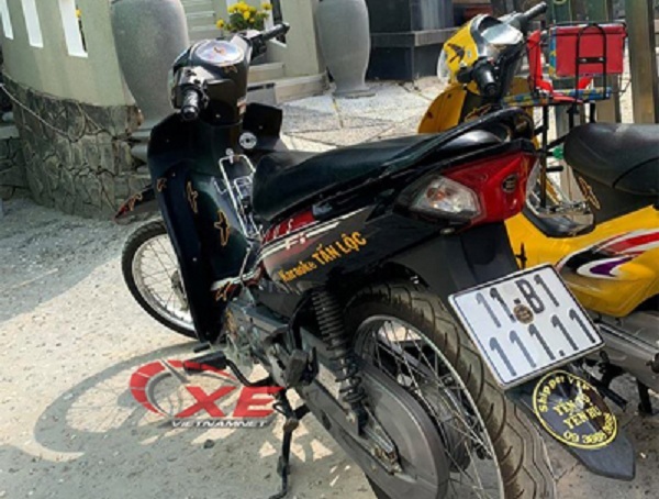 Chi 300 triệu chơi xe biển một chữ số, chất chơi dân Tiền Giang