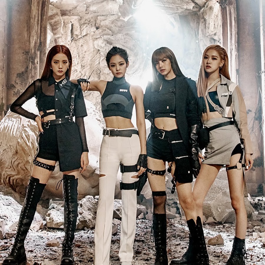 BLACKPINK, Taylor Swift và loạt nghệ sĩ Việt có đang chạy theo giá trị ảo của YouTube?