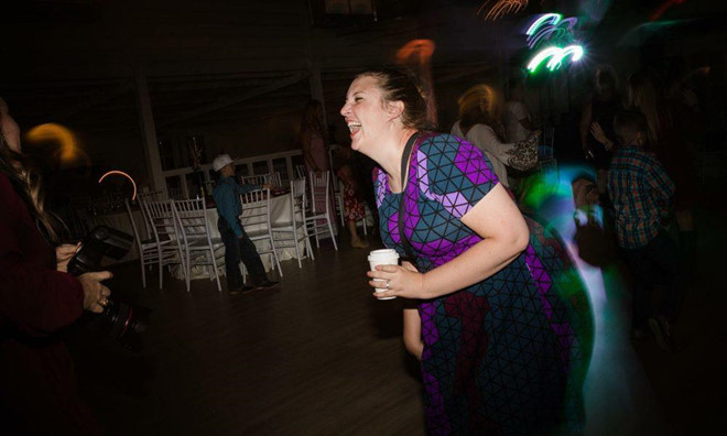 Lam mat the nho chua toan anh cuoi, nhiep anh gia cau cuu dan mang hinh anh 1