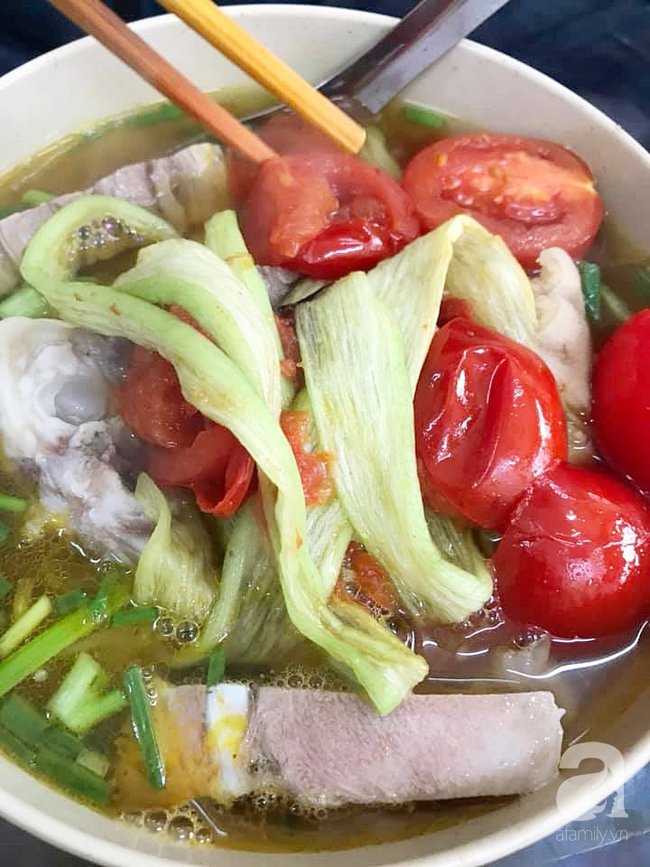 Bún chửi Ngô Sĩ Liên lại bị 'lên thớt' vì bảo khách 'Ra nhà nghỉ mà ăn bún'